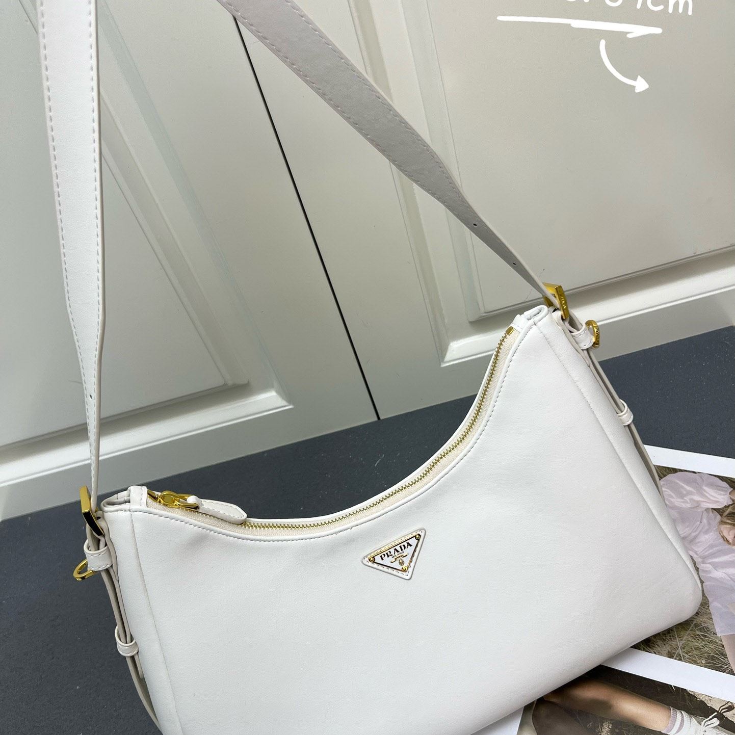 Pra*a top handle bags